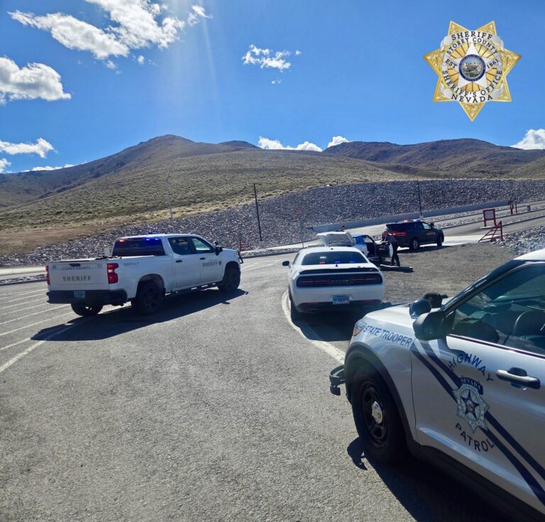 Detenciones en Storey County: Tres sospechosos en un vehículo robado con drogas y herramientas