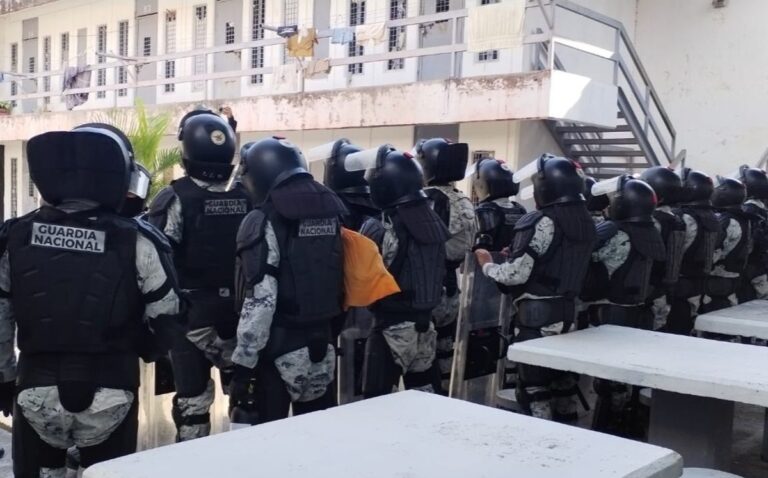 Operativo Penal en Puerto Vallarta: Confiscación de Estupefacientes y Traslado de Reos a Puente Grande