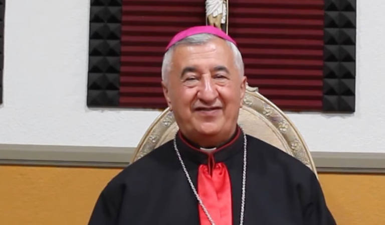 Obispo Caldeo de El Cajón Se Declara No Culpable en Caso de Malversación de Fondos