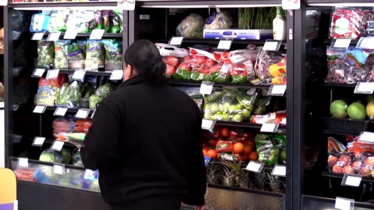 Cambios en las reglas de CalFresh podrían dejar a miles sin ayuda en California