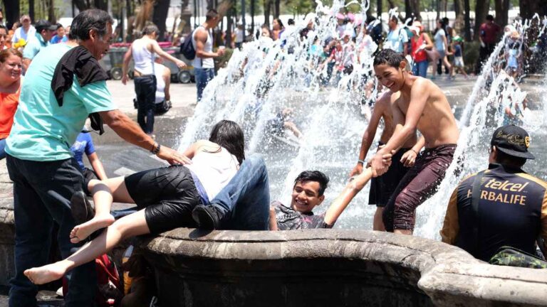 Descubre cómo reportar el desperdicio de agua en CdMx durante Semana Santa 2026