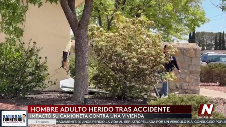 Conductor Impacta Vivienda en Choque Impactante en Esbrisa del Mar