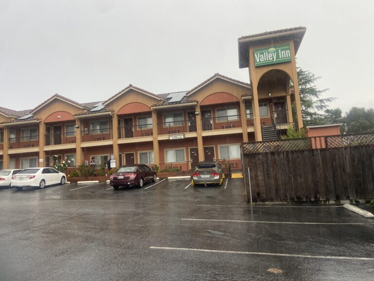 Oposición Comunitaria en Santa Cruz y Watsonville Evita Ubicación de Depredador Sexual
