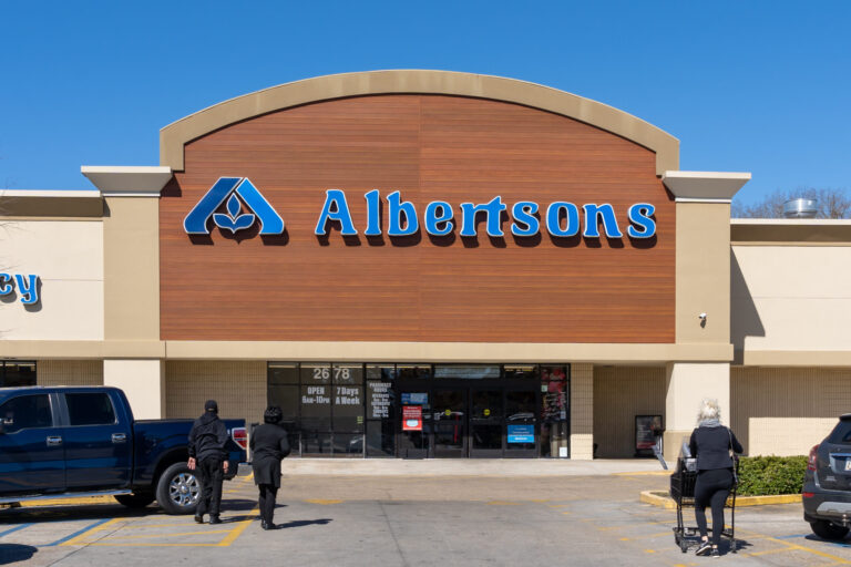 Albertsons Enfrenta un Acuerdo de $773 Millones por su Rol en la Crisis de Opioides