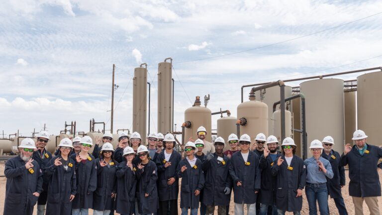 Midland College Fomenta el Aprendizaje Práctico en la Industria Energética para Estudiantes