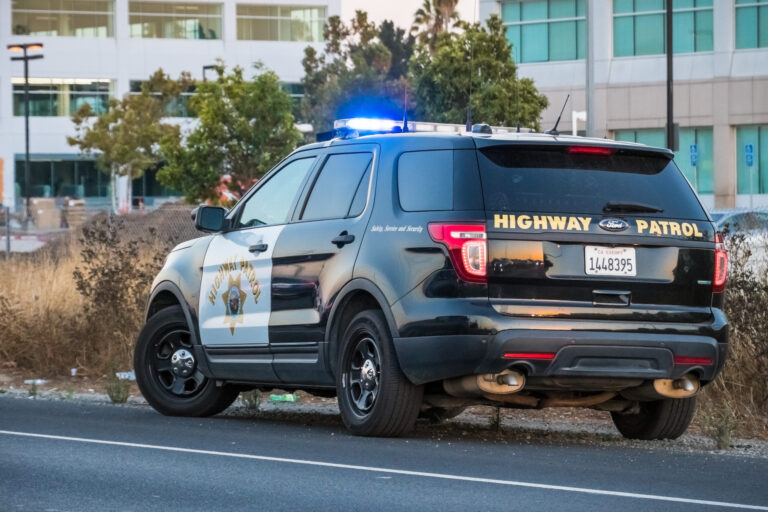 Estafas en California: Alerta por Mensajes de Texto Falsos que Simulan Multas