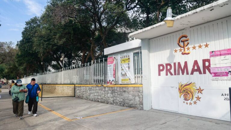Fortalecen Seguridad en Escuelas de Puebla ante Amenazas de Tiroteo