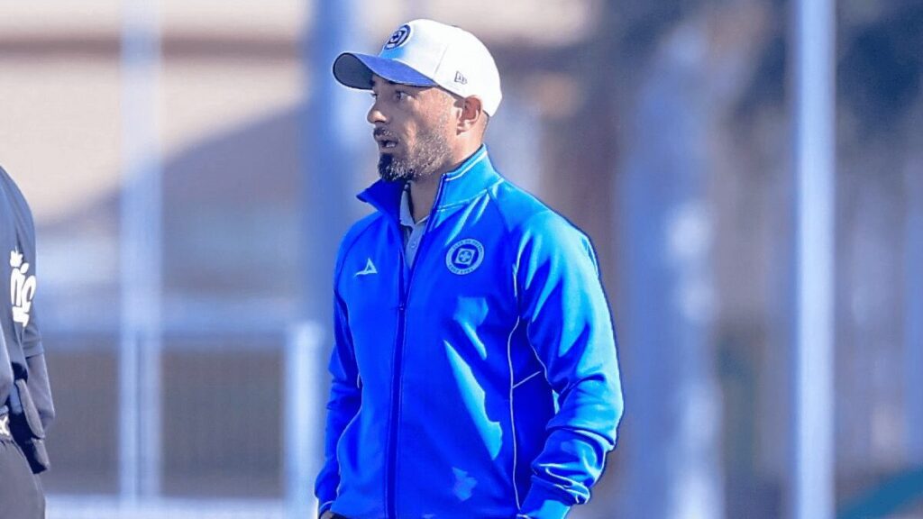Sergio Pinto asume el liderazgo de Cruz Azul junto a Joel Huiqui tras salida de Larcamón