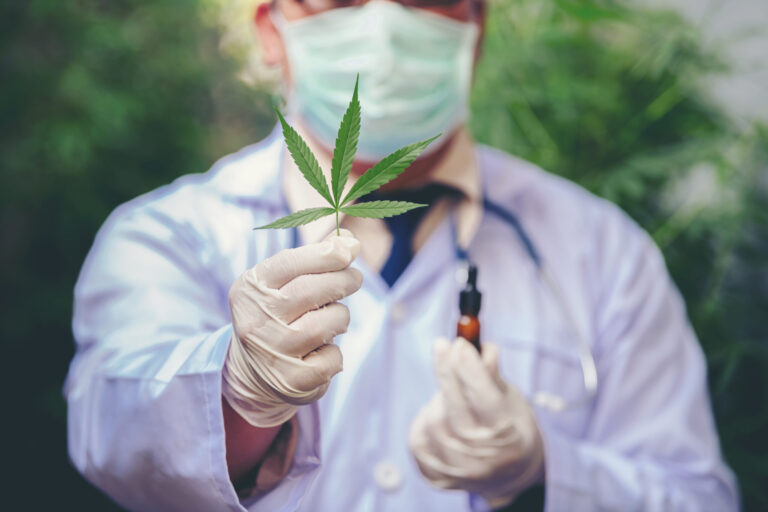 EE.UU. Mejora la Clasificación de la Marihuana Medicinal: Menos Peligrosa y con Potencial Médico