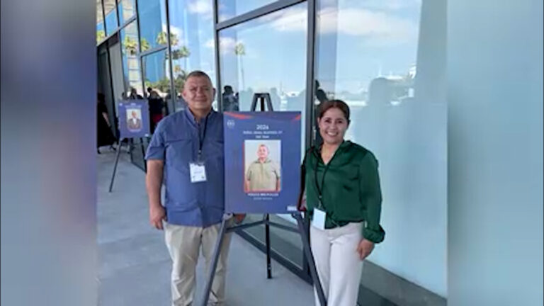 Pollos Mis Pollos de Calexico gana prestigioso premio como Negocio Rural del Año