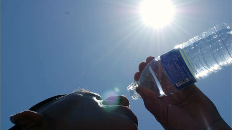Afectaciones por Calor en Nuevo León: Un Alza Del 417% en Insolación y Deshidratación