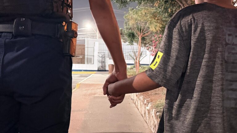 Rescate de Niño Encadenado en Ciudad Juárez Destapa Violencia Intrafamiliar