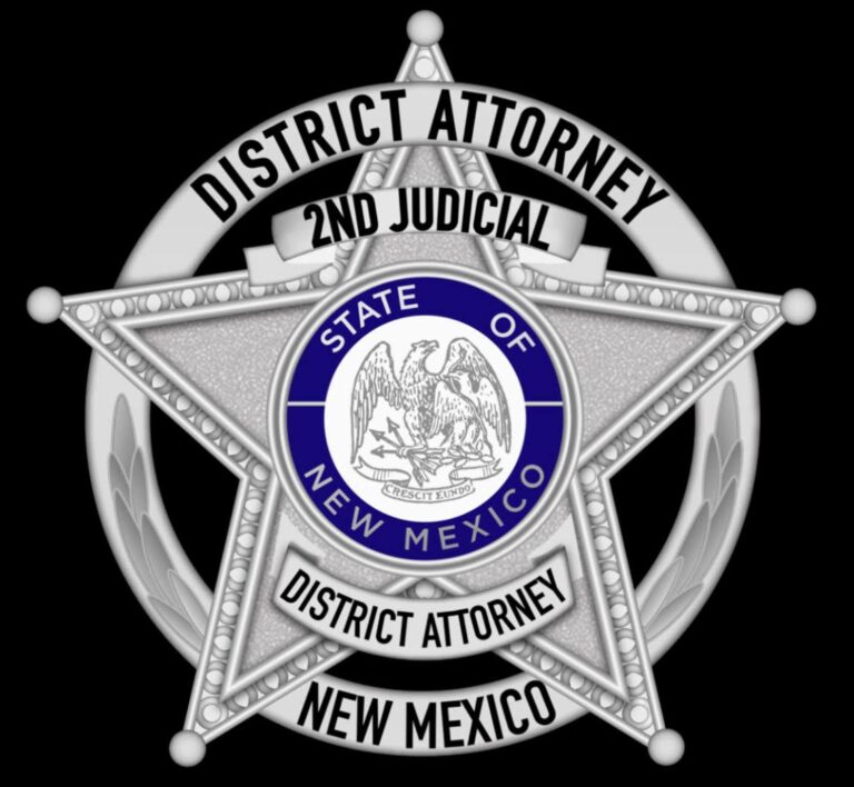 Gran Jurado en Albuquerque Acusa a Oficial de Bernalillo por Abuso Infantil