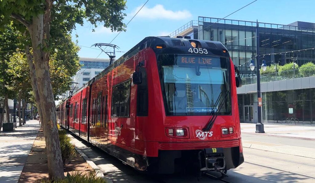 MTS considera aumento de tarifas para evitar recortes en San Diego