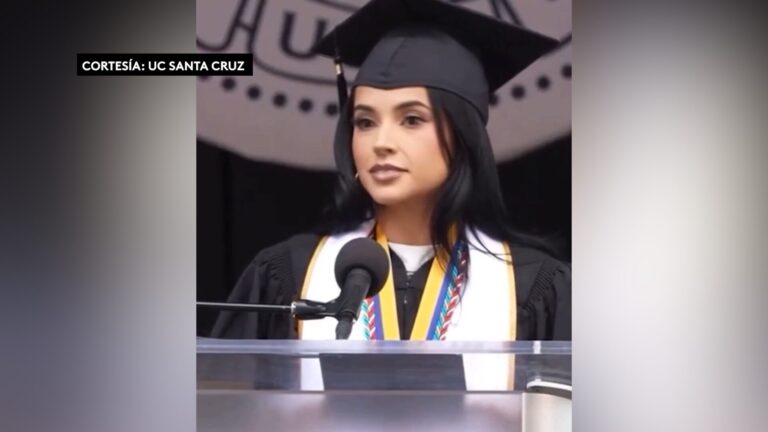 Becky G inspira a graduados de UC Santa Cruz con mensaje sobre comunidad y raíces
