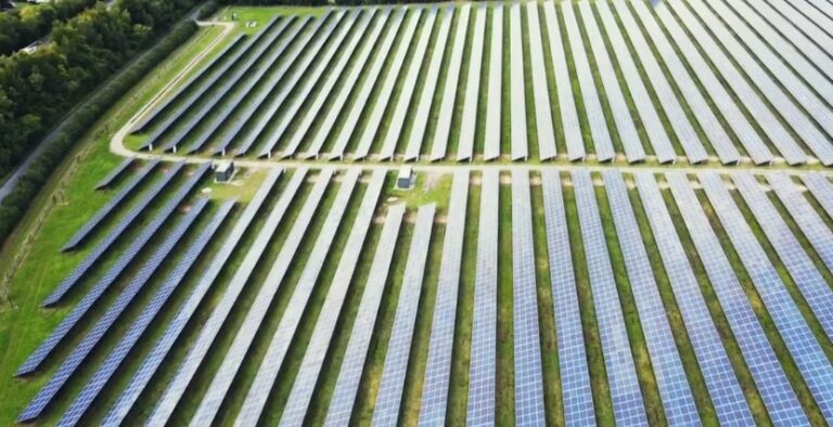 Sedgwick County aprueba moratoria solar mientras revisa regulaciones para proyectos de gran escala