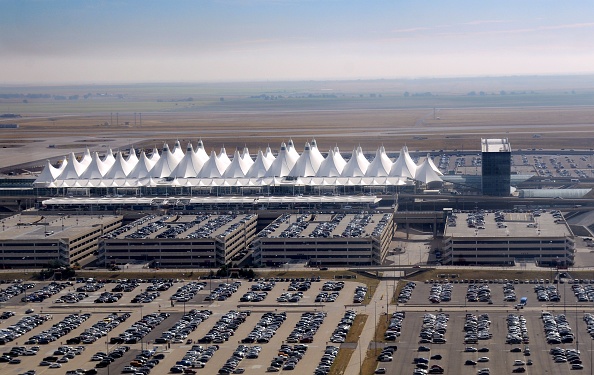 Vuelos retrasados en Denver: casi 400 operaciones afectadas en el Aeropuerto Internacional por el clima
