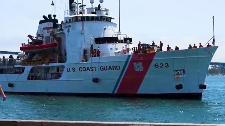Guardia Costera intercepta embarcación con 26 migrantes frente a La Jolla