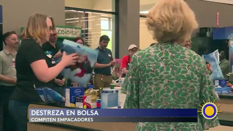 Concurso regional de empacadores en Wisconsin destaca la velocidad y habilidad de los supermercados