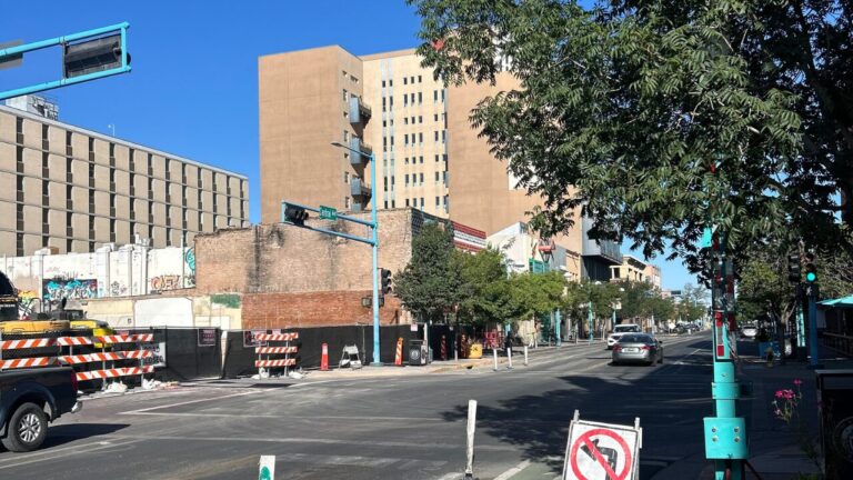 Albuquerque reabre la avenida Central tras avances en la demolición del edificio Bliss en el centro