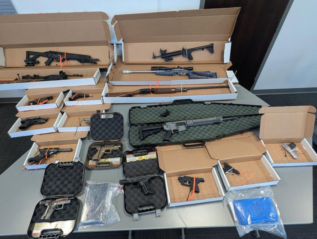 Operativo federal contra narcotráfico deja tres arrestos en Colorado y 14 detenidos en varios estados