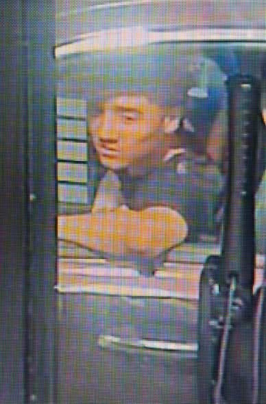 Buscan identificar a hombre vinculado con el robo de vehículo en Brownsville