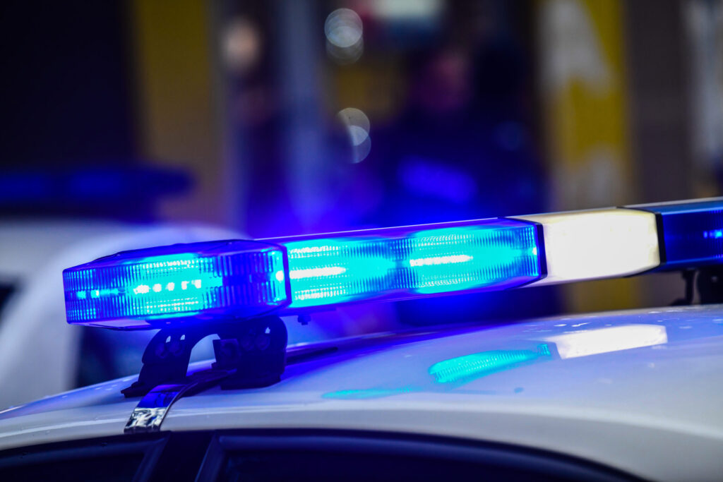 DUI en Salinas: arrestan a madre con sus dos hijos pequeños dentro del vehículo