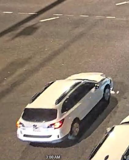 Atropello con fuga en Aurora: buscan una Subaru Outback blanca tras la muerte de un ciclista