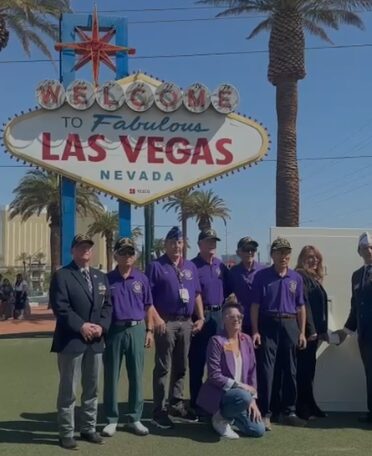 Purple Heart: Un emblemático letrero se iluminó para honrar a héroes caídos y heridos