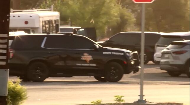 FBI y autoridades de Texas realizan operativo en taller mecánico del centro de El Paso