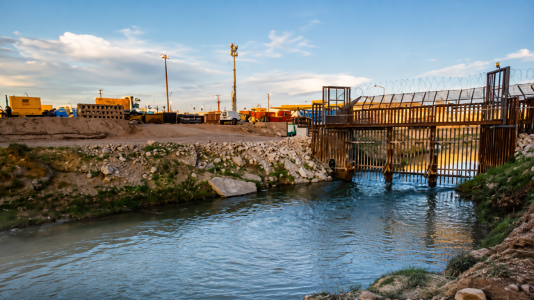 Autoridades de distintos niveles de gobierno unen esfuerzos para mejorar el ‘’New River’’ en Calexico