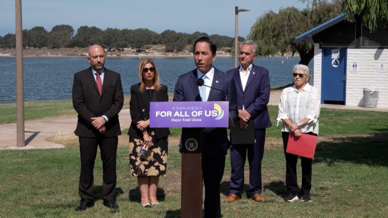Reabren 13 baños públicos de Mission Bay tras cierres durante el verano