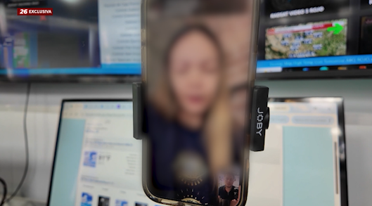 Temor a perder la visa hace que madre cancele viaje y venda boletos para Karol G en El Paso