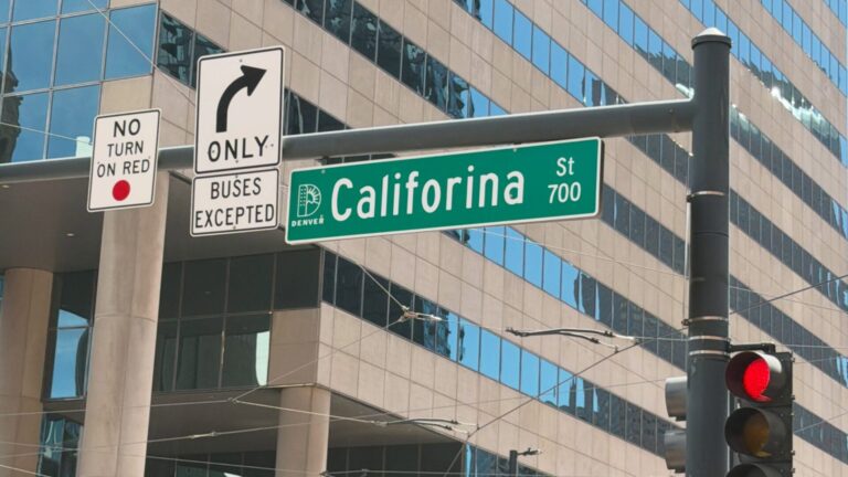 “Califorina Street”: error en letrero de Denver se vuelve viral