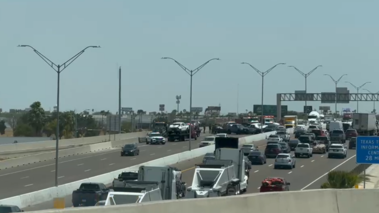 Reabren carriles principales de I-2 tras accidente múltiple en San Juan
