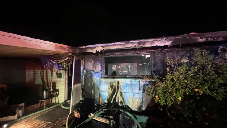 Un hombre y un perro mueren en un incendio de una vivienda en El Cajon