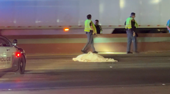 Peatón muere tras ser atropellado por camión semirremolque en El Paso