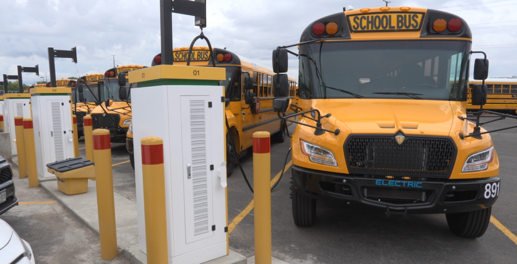 Jeffco Public Schools incorpora seis autobuses escolares eléctricos a su flota