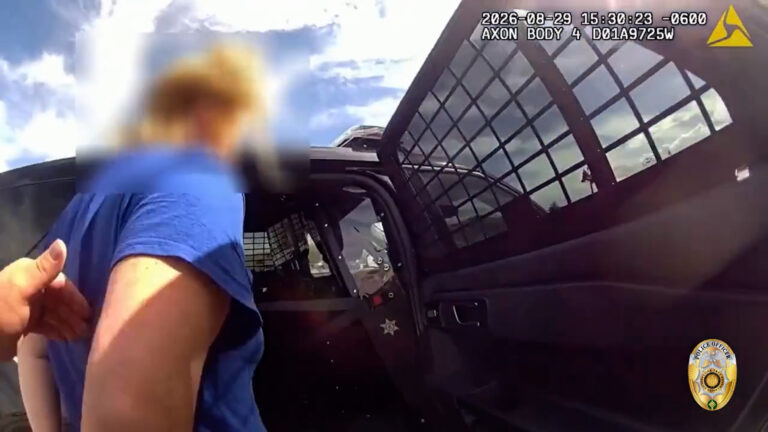 Conductora admite estar “10 de 10” intoxicada tras ser detenida por DUI en la I-25 en Colorado