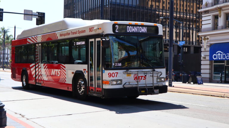 MTS aumenta el servicio del Trolley para eventos deportivos durante el fin de semana del Día del Trabajo