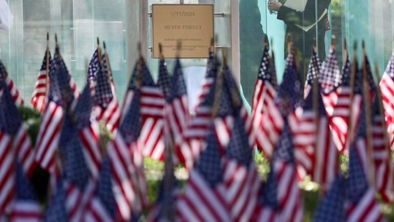 Massachusetts conmemora el 25.º aniversario de los ataques del 11 de septiembre en el Aeropuerto Logan