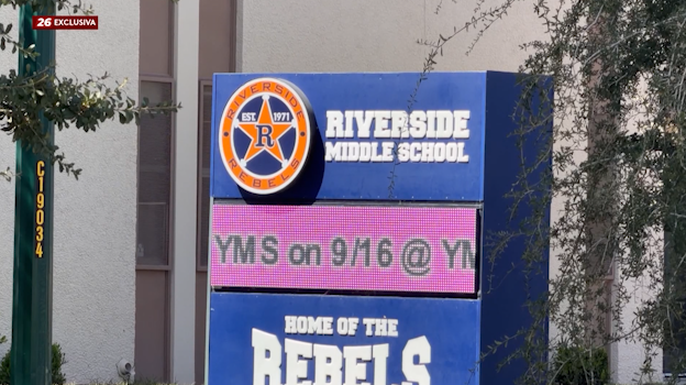 Alumno de 11 años lleva pistola a secundaria Riverside y genera alarma entre padres