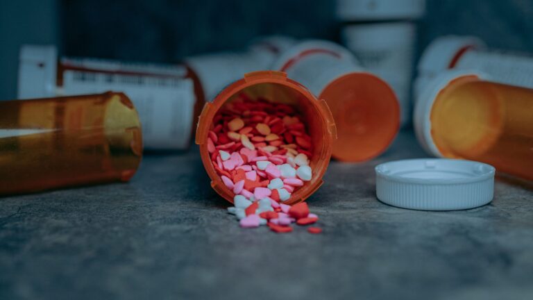 Medicamentos robados a pacientes llevan a exempleada de Intermountain Health a prisión