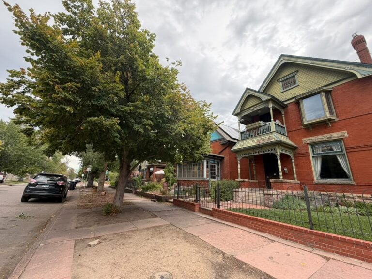 Encuentran a una persona muerta y un laboratorio casero relacionado con drogas en Denver