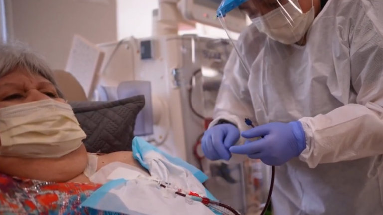 Nuevo tratamiento de diálisis llega al sur de Texas para pacientes con enfermedad renal