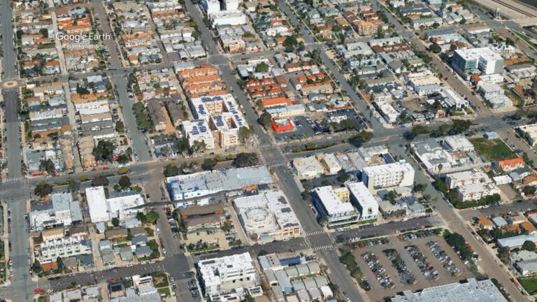Hombre de 70 años muere tras ser atropellado en North Park
