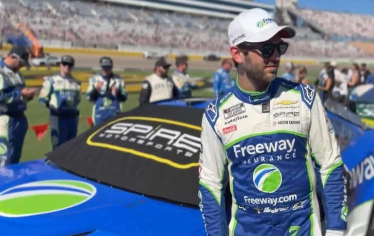 Pasión y Velocidad: La Gran Fiesta de la NASCAR en Las Vegas