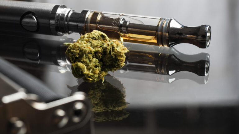 Amplían alerta sanitaria por vaporizadores de marihuana vendidos en 504 tiendas de Colorado