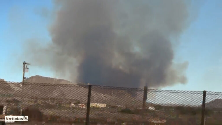 Incendio en Camp Pendleton provoca evacuaciones y amenaza infraestructura de la base