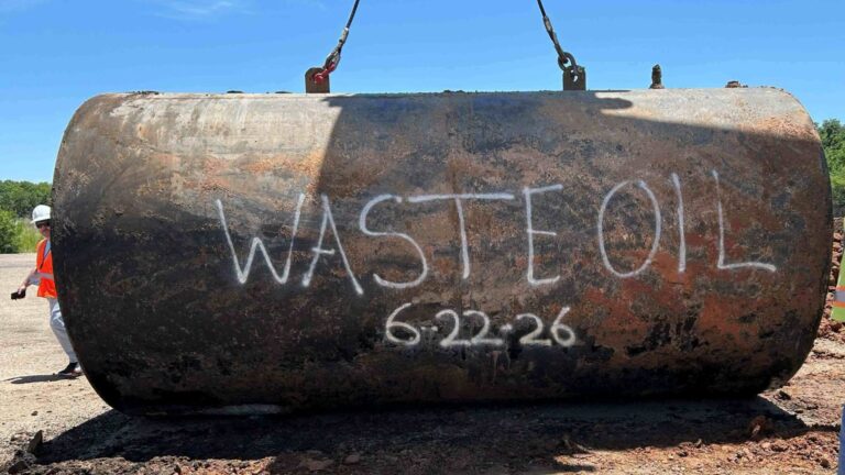 El Departamento de Medio Ambiente de Nuevo México investiga fuga de petróleo en Tucumcari